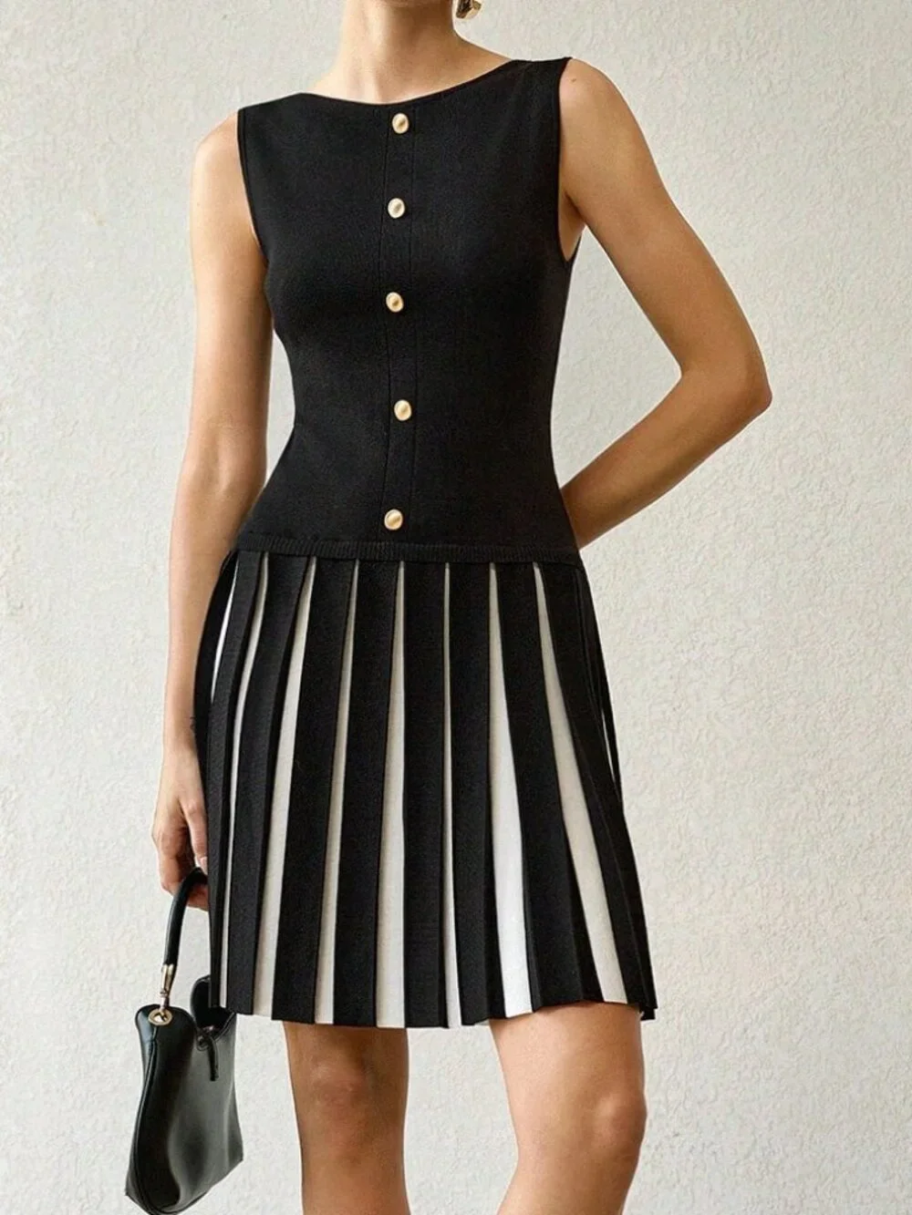 Black Elegant Women's Button Decorated Sleeveless Knit Sweater Dress